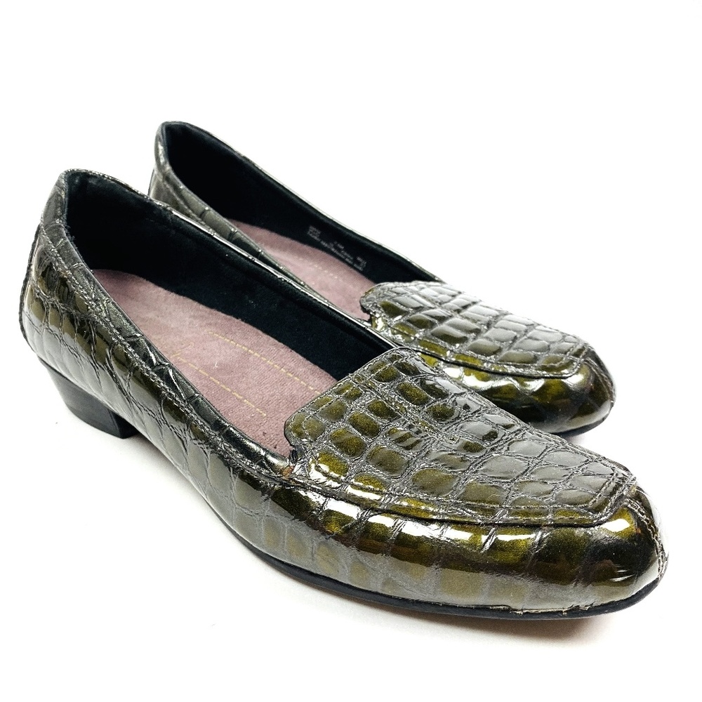 Clarks Green Patent Leather Croco Comfort Shoes
